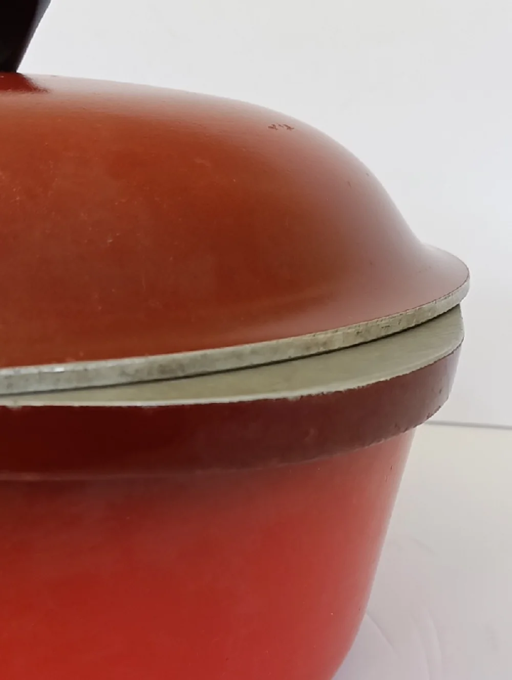 Club Cookware Vintage Dutch Oven Fire Red 10